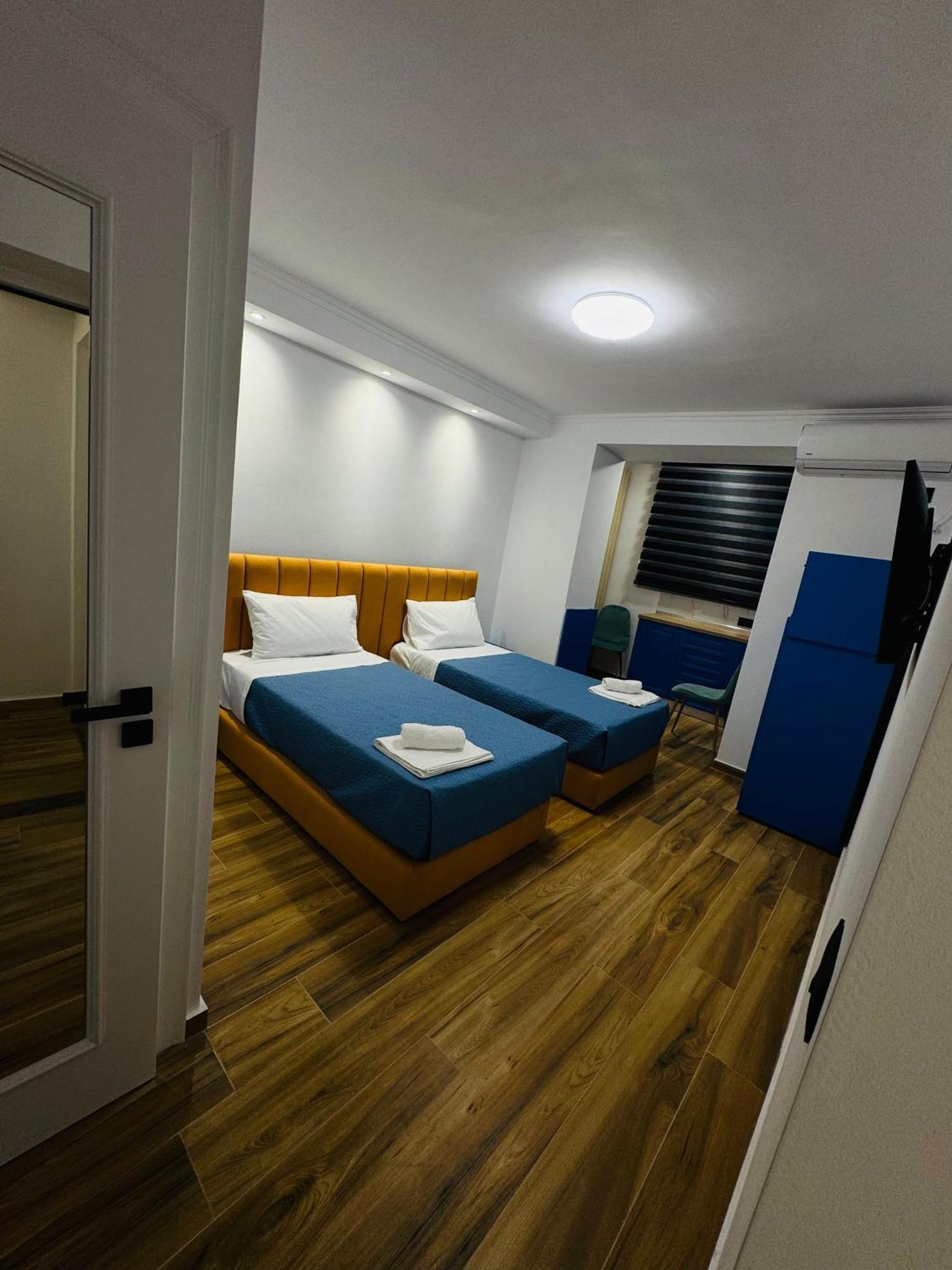 Keli'S Apartment Тирана Екстериор снимка