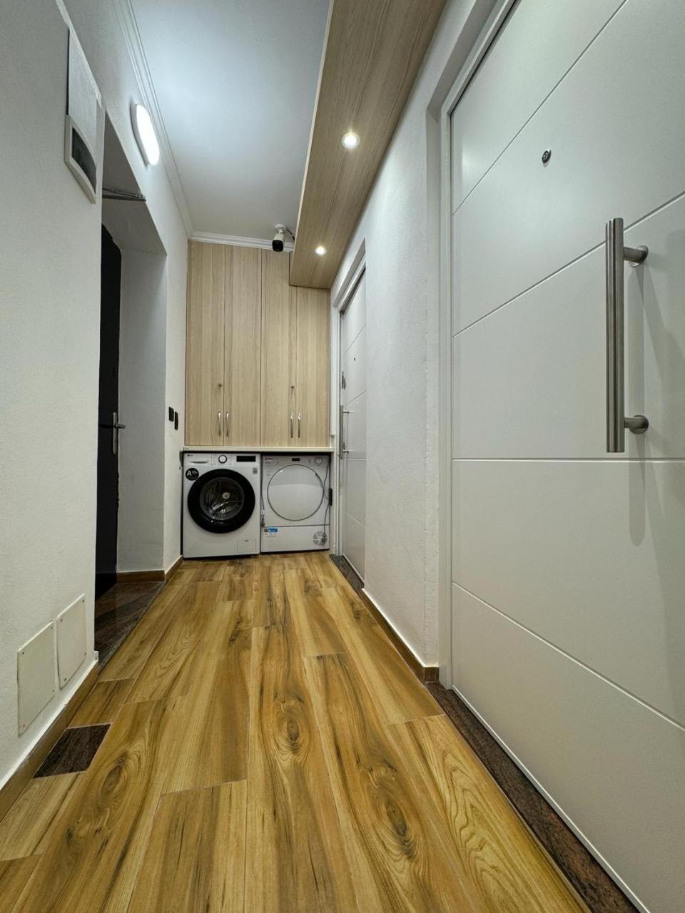 Keli'S Apartment Тирана Екстериор снимка